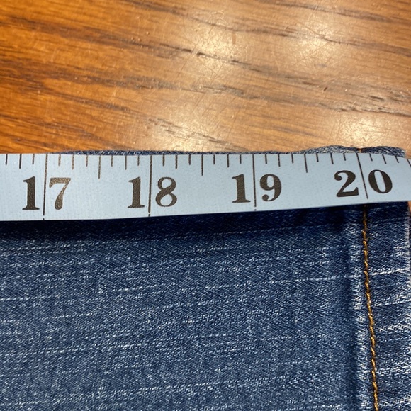 Old Navy | Ultra Blue Jean Shorts | 10 - Picture 5 of 10